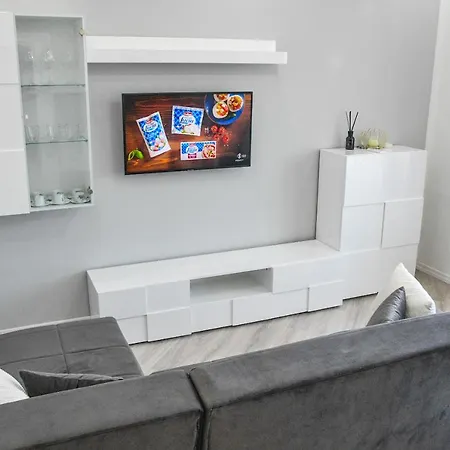 M&m's Guest house 3*